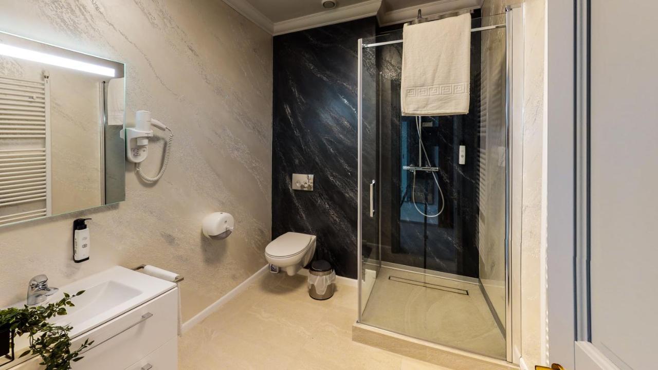 Hotel Angel Sofia Fălticeni Eksteriør bilde